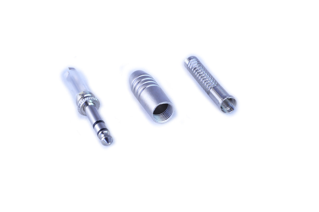 Straight Mono & Stereo 1/4" 6.3mm Male Jack Connectors. Suitable for audio, guitar, keyboard cables